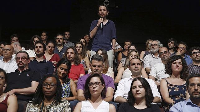 Podemos «pincha» en sus primarias y lo achaca a «la falta de competencia»