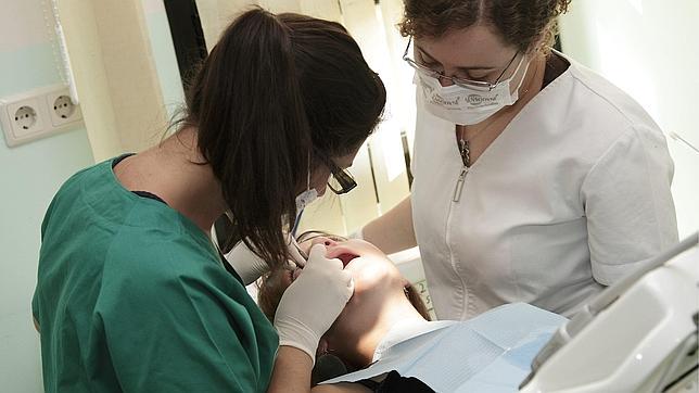 La crisis pasa factura a la salud bucodental