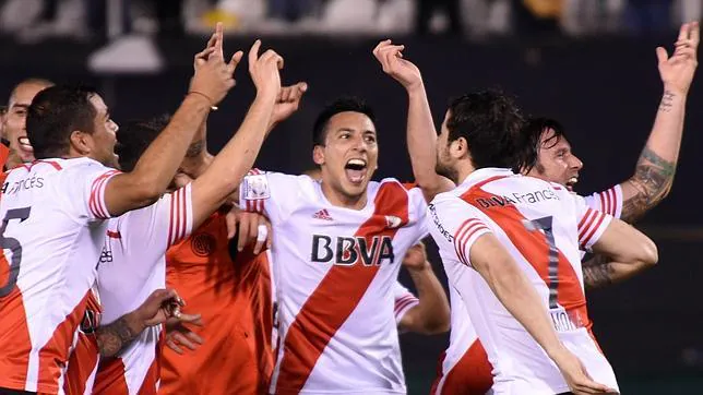 Los jugadores de River Plate celebran la clasificación para la final de la Copa Libertadores