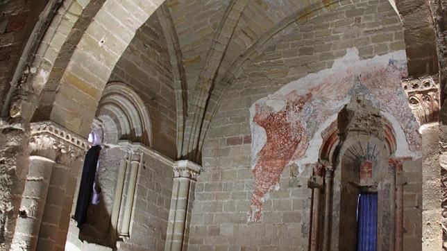 Descubren la piedra fundacional de la iglesia de Santiago en Sigüenza