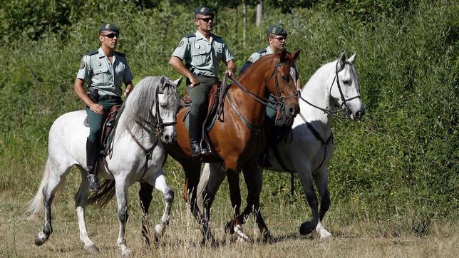 Se despliega en Santiago un escuadrón de caballería para proteger el Camino