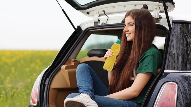 La deshidratación al volante puede llevar a cometer los mismos errores que el alcohol