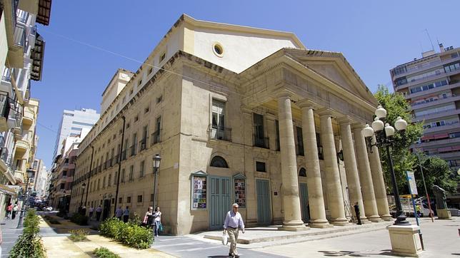 El dramaturgo Paco Sanguino será el director del Teatro Principal de Alicante