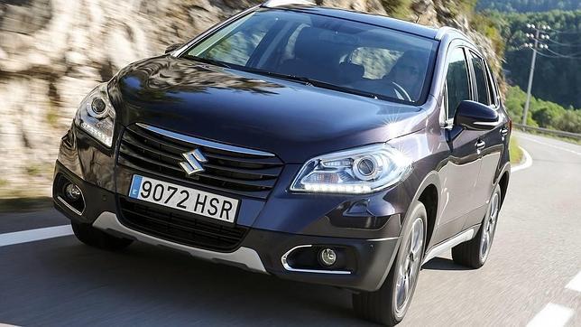 El Suzuki SX4 S-Cross intenta hacerse un hueco entre los grandes de la categoría