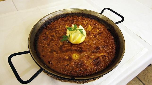 Arroz a banda, sabroso combustible para el cuerpo