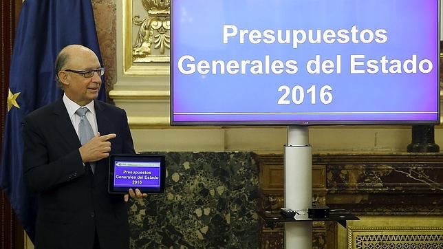 En directo: Montoro destaca el trato a los funcionarios en estos Presupuestos