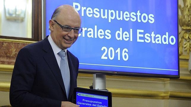 Cristobal Montoro presenta el Proyecto de Ley de los PGE 2016