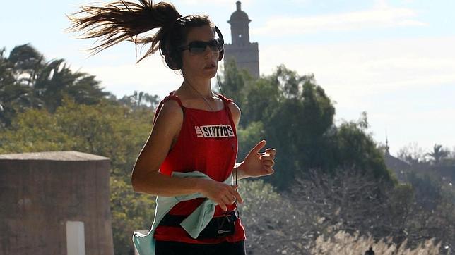 El «running» supera al fútbol y el pádel como el deporte más practicado en Andalucía