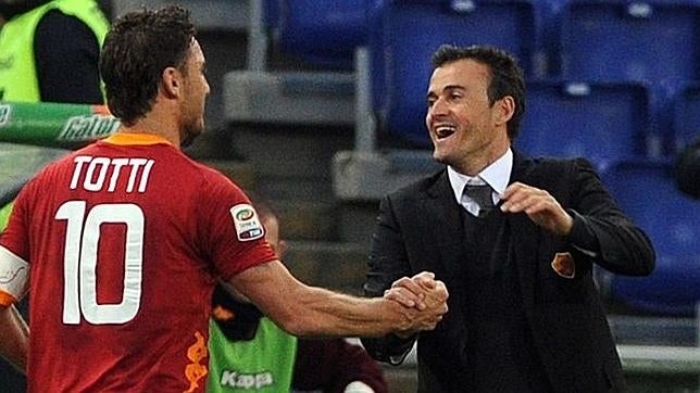 Luis Enrique y Totti, reencuentro en el Gamper