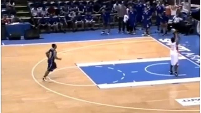 ¿El mayor engaño visto en una pista de baloncesto?