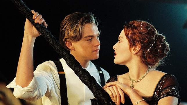 El ridículo final alternativo de «Titanic» que quizás no conocías