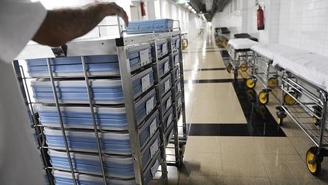 Bandejas de comida en el Clínic
