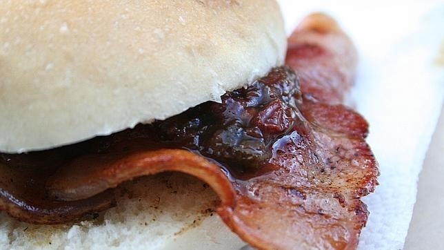 ¿Qué le pasa a tu cuerpo después de comer bacon?