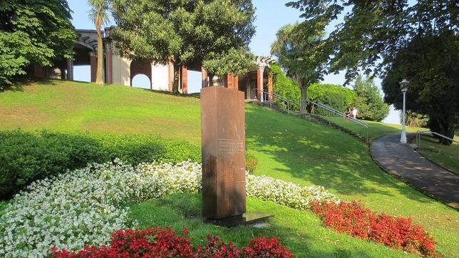 Radicales atacan en Bilbao el monumento en memoria de las víctimas del terrorismo