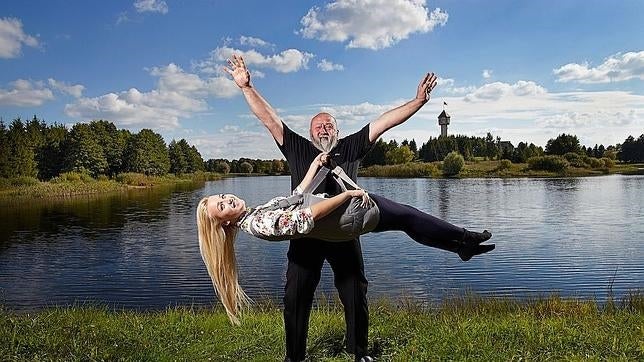 El abuelo que puede mover 3.000 kilos de peso con su barba