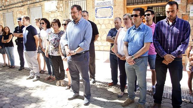 La Villa de Don Fadrique recuerda al bebé degollado a manos de su madre