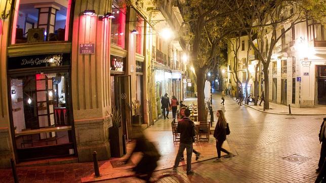 El turismo barato, el «virus» que amenaza a los vecinos del centro histórico de Valencia