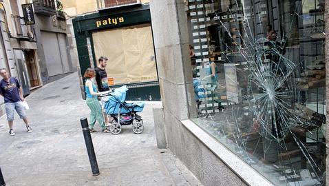 Tres detenidos por intentar robar en un comercio del Casco