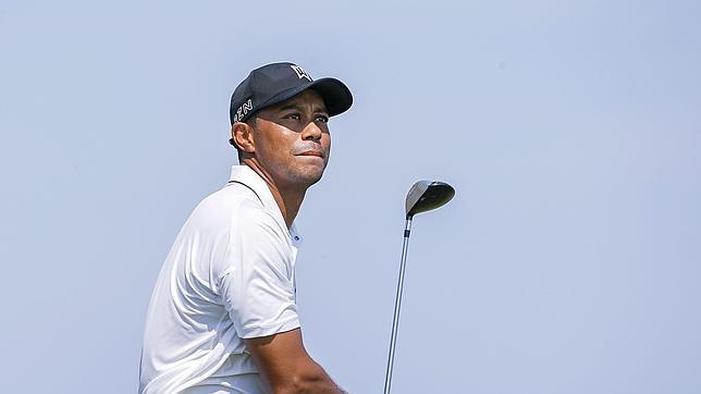Tiger Woods, en el punto más bajo de su carrera, podría cortar la temporada