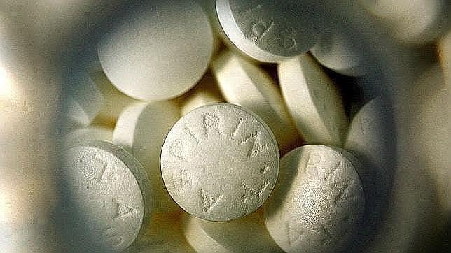 La aspirina reduce el riesgo de cáncer en personas obesas