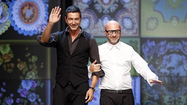 Domenico Dolce (derecha) y Stefano Gabbana en un desfile de 2011