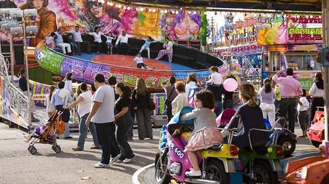 La feria se despide esta noche con fuegos artificiales y un descuento especial en las atracciones entre las ocho y las diez