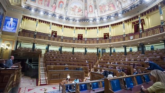 Los 28 diputados que no estuvieron en el pleno del rescate a Grecia