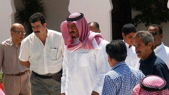 SM Salman Bin Abdelaziz en la mezquita Abdulaziz Al Saud de Marbella