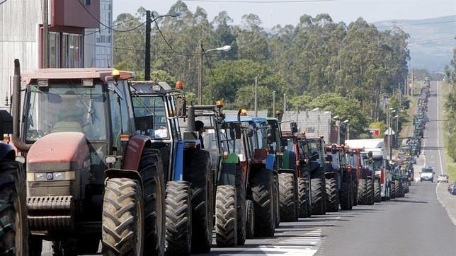 Los ganaderos gallegos han organizado un calendario de tractoradas
