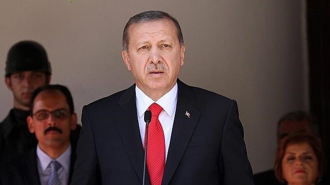 Erdogan anuncia elecciones anticipadas en Turquía el 1 de noviembre