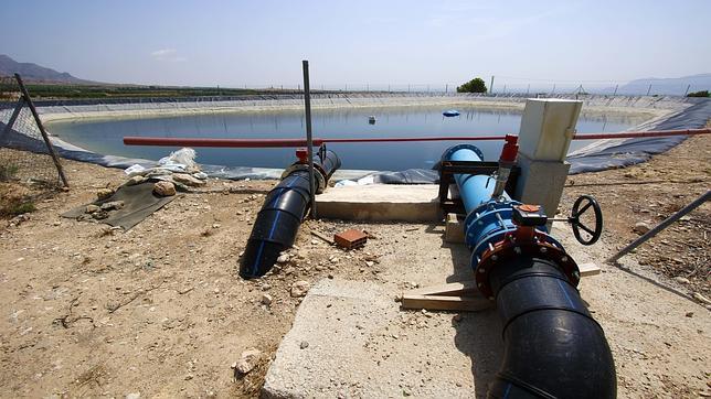 Los regantes sufren restricciones de agua del 40% por la sequía