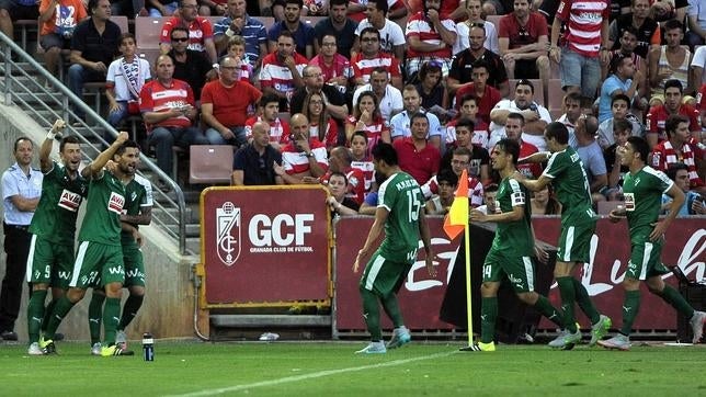 El Eibar gana en Granada y se coloca como primer líder (1-3)