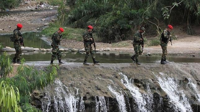 Venezuela ha deportado ya a cerca de 400 colombianos desde el cierre de la frontera