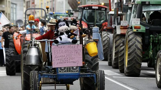 Imagen de la protesta de la tractorada en la localidad lucense de Sarria