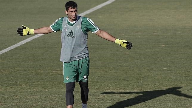 Adán, el juguete roto de Mourinho, regresa al Bernabéu