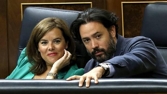 Soraya Sáenz de Santamaría y el diputado del PP por Las Palmas, Guillermo Mariscal