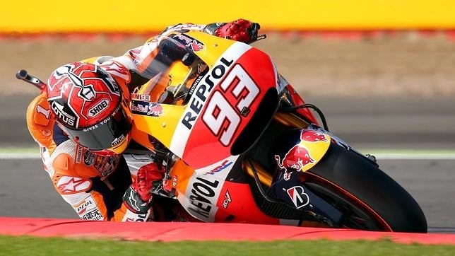 Pole y récord de Márquez en Silverstone