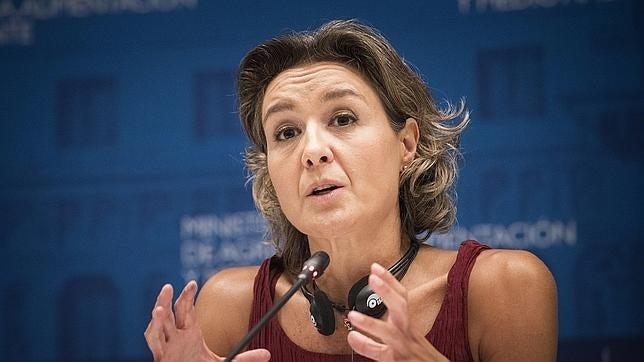 Tejerina pide a Bruselas que suba el precio de intervención de la leche