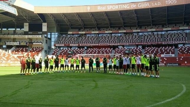 Minuto de silencio en el entrenamiento de España por el accidente en el Rally