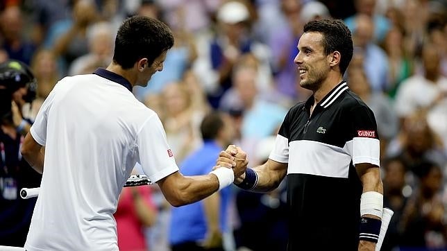 Bautista cae con la cara alta ante Djokovic