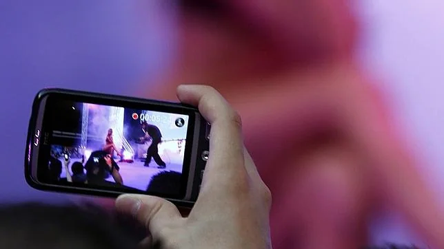Um aplicativo de vídeo pornô tira fotos suas sem permissão