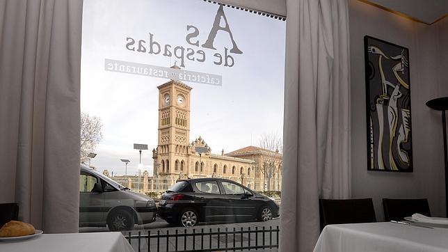 El restaurante «As de espadas», junto a la Estación de Ferroracarril de Toledo