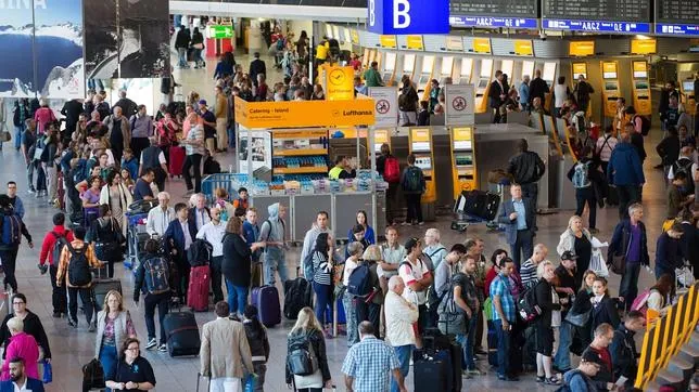Vuelos calencelados en el aeropuerto de Fráncfort por la huelga de Lufthansa