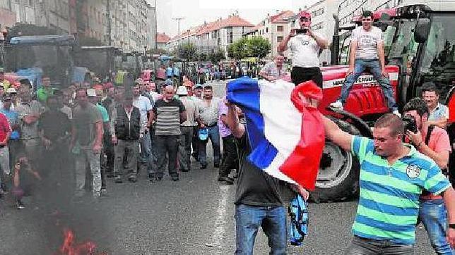 Disturbios en las calles de la capital el segundo día de tractorada