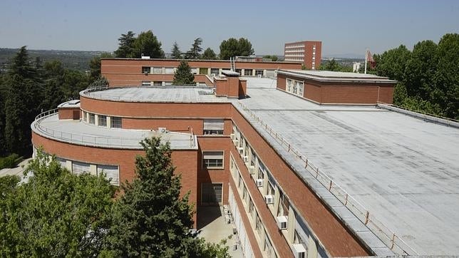 La Complutense acogerá en sus aulas de forma gratuita a los refugiados universitarios