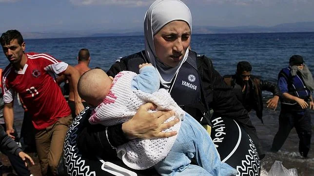 Al menos 34 muertos, 15 de ellos menores, en otro naufragio cerca de una isla griega