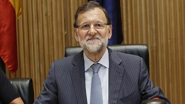 Rajoy: «No es fácil unirse con los que regalan alcaldías a independentistas»