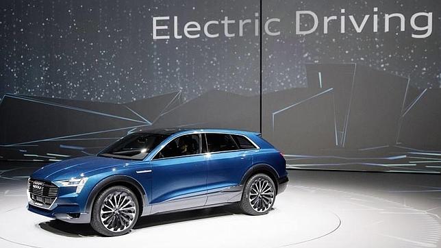 Audi e-tron quattro concept, un SUV completamente eléctrico