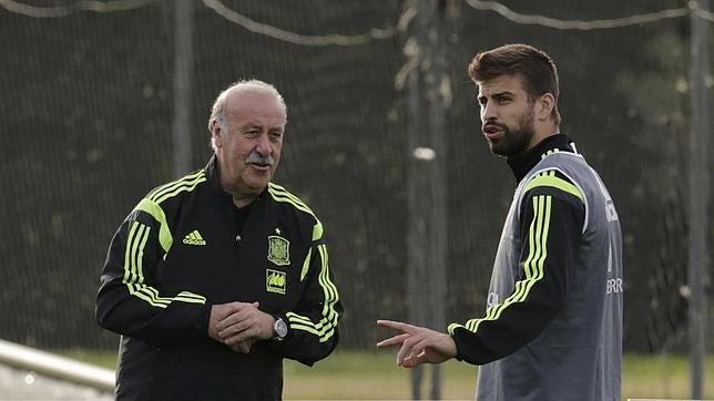 Del Bosque: «Piqué estuvo muy bien en su rueda de prensa»