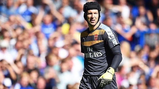 La confusión de Cech en Stamford Bridge